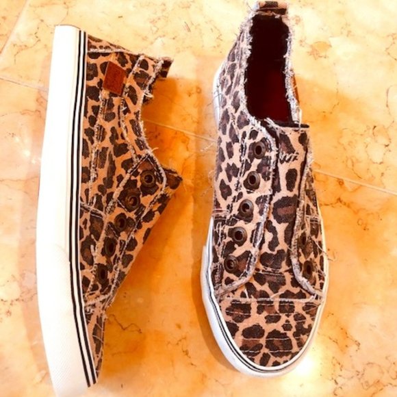 Blowfish Other - Blowfish Kids Natural City Kitty Sneakers SZ 5